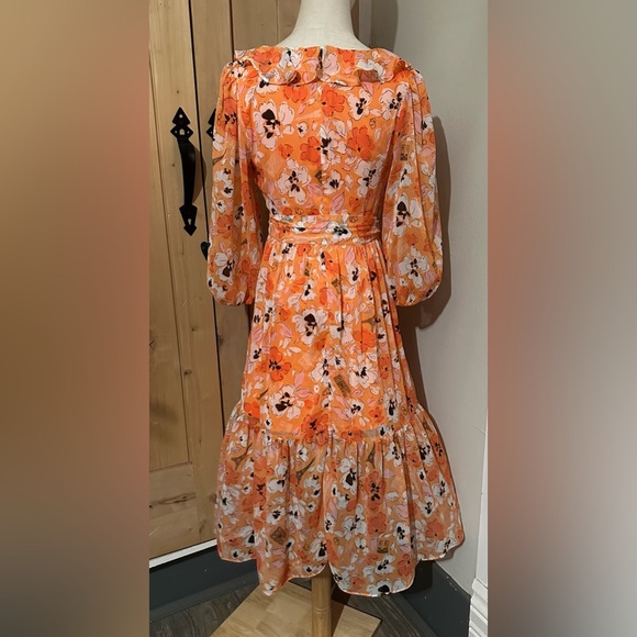 KARL LAGERFELD PARIS Floral V Neck Print Chiffon Dress - Picture 8 of 8